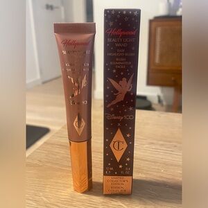 Disney Charlotte Tilbury Hollywood Beauty Light Wand Highlighter Blush